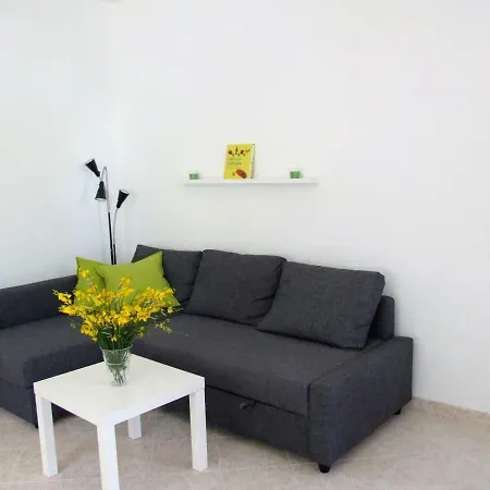 アパート Zenzero ロアーノ